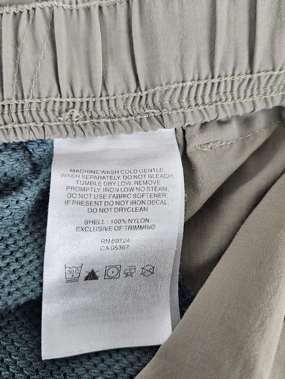 Columbia XL Khaki Shorts